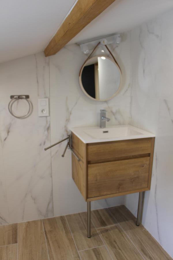 Вилла Loft Lou Pitchoun Сент-Этьен-дю-Грес Экстерьер фото