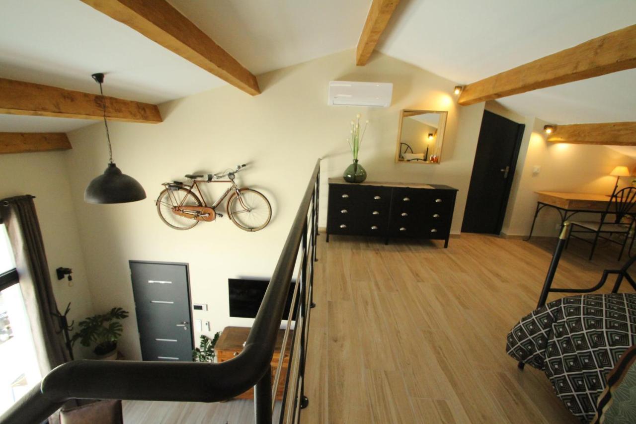 Вилла Loft Lou Pitchoun Сент-Этьен-дю-Грес Экстерьер фото